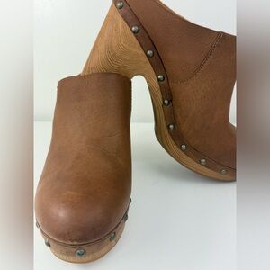 Kork-Ease Tan Leather Mules with Wood and Stud Accents